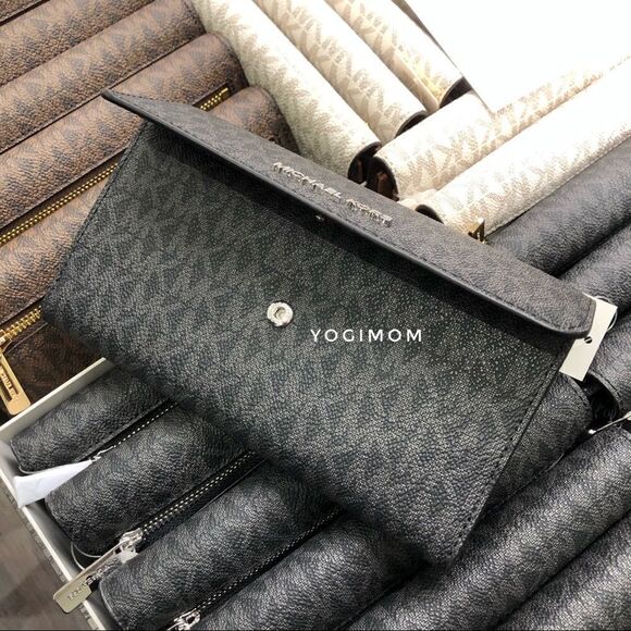 MICHAEL KORS Pocket Book Wallet Purse LG Trifold - Picture 6 of 14